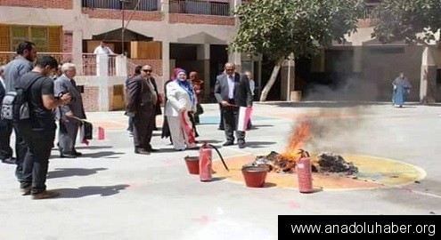 Mısır’da bir okulda İslami eserler yakıldı