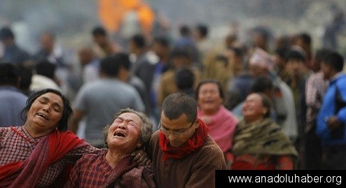 Nepal’de ölenlerin sayısı 7 bini geçti