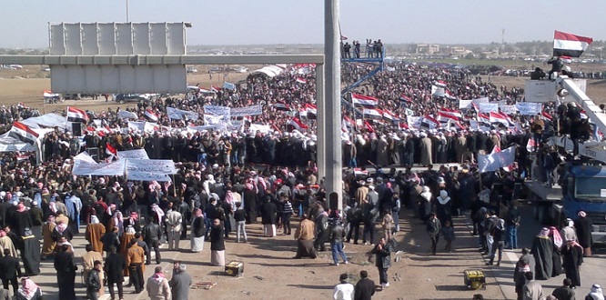 Irak halkı, hükümet içindeki yolsuzlukları protesto etti