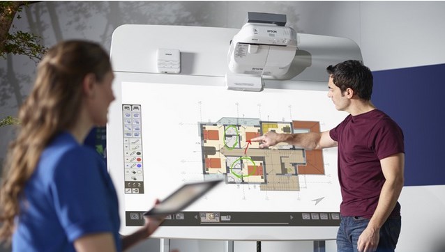 Epson’dan eğitim kalitesini arttıran projeksiyon üçlüsü