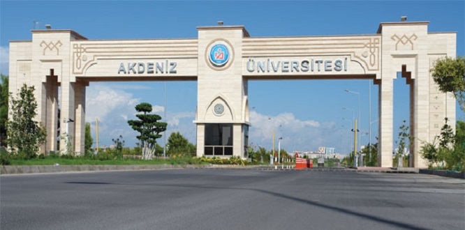 Akdeniz Üniversitesi rektörü görevden alındı