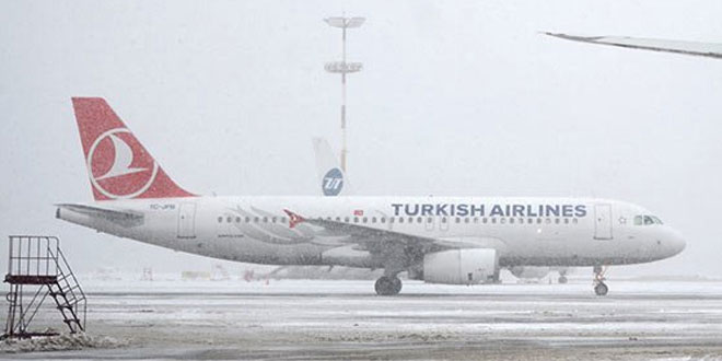 Yıldırım çarpan uçaklar geri döndü