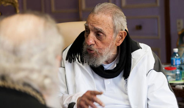 Küba devriminin lideri Fidel Castro hayatını kaybetti