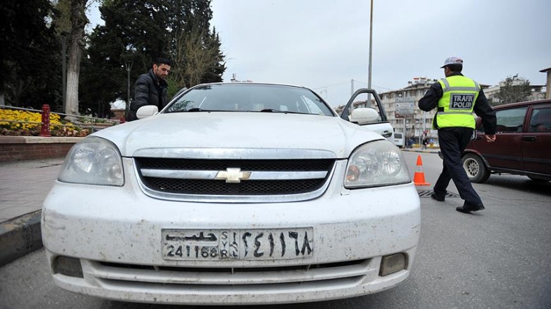 Suriye plakalı araçlara geçici trafik belgesi