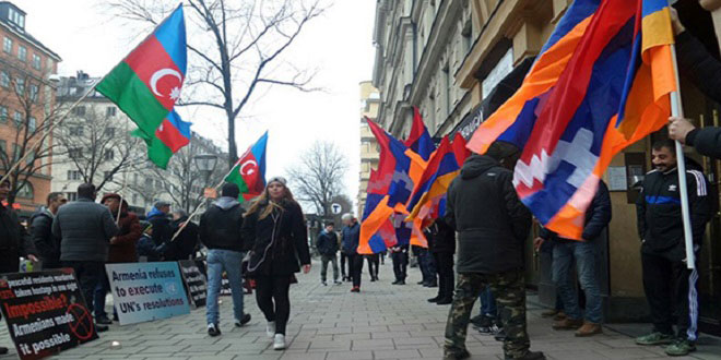 İsveçliler Ermenistan’ı protesto etti