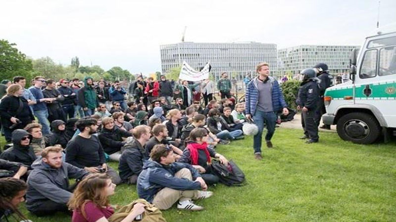 Alman Halkı Berlin’de Suudi rejiminin katliamlarını protesto etti