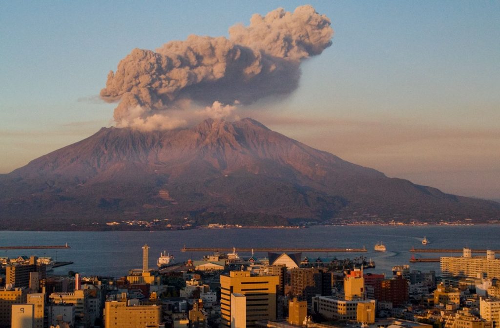 Japonya’da büyük bir yanardağ patlaması bekleniyor