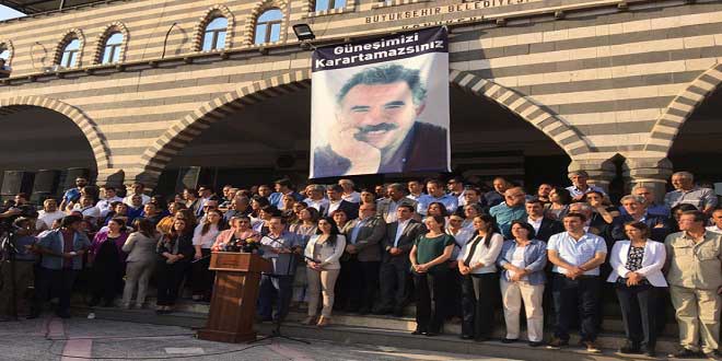 Öcalan’la görüşmek için açlık grevi başlatacaklar