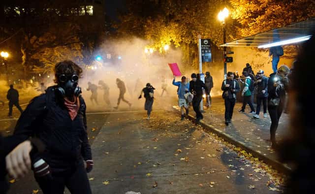 ABD’de 100’den fazla kentte Trump’ın vergi politikası protesto edildi