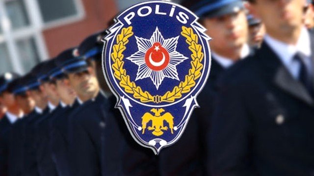 Açıkta olan 734 polis göreve iade edildi