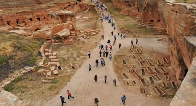 1400 yıllık mezarlık ilk defa ziyaretçilere açıldı