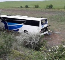 Şoförü uyuyan yolcu otobüsü şarampole yuvarlandı: 8 ölü, 34 yaralı