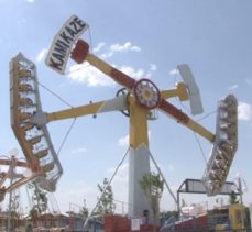 Lunaparkta asansör kazası! Metrelerce yukarıdan çakıldılar…