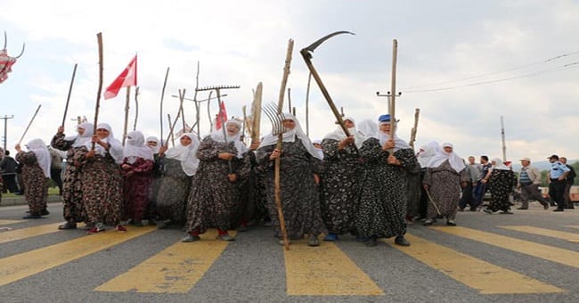 Kütahyalı kadınlar: Köye ait merada Müze istemiyoruz