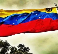 Venezuela Polisine Bombalı Saldırı