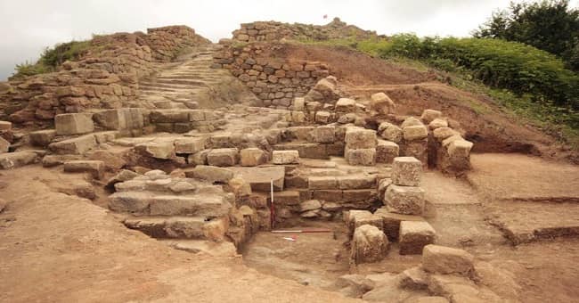 2 bin 300 yıllık Kurul Kalesi’nin yüzde 30’u gün ışığına kavuştu