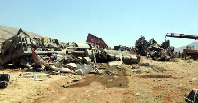 Tren kazasının boyutu, havanın aydınlanmasıyla ortaya çıktı