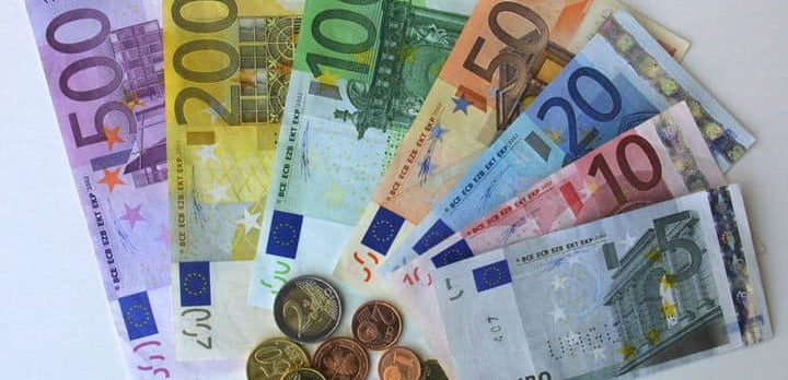 Euro 5 TL’yi geçti… Dolar ve Sterlin’de yeni rekor geldi