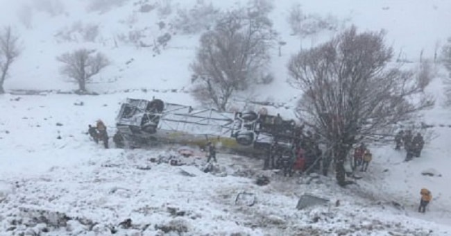 Muş – Bingöl kara yolunda feci kaza! 6 ölü, 20 yaralı