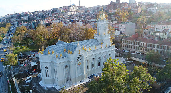 Demirden inşa edilen Bulgar Kilise Cumhurbaşkanı ve Başbakan katılımıyla açıldı