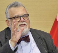 Prof. Dr. Celal Şengör: Kanuni Sultan Süleyman salağın tekiydi