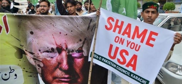 Pakistan Halkı Amerika Ve İsrail Aleyhinde Gösteri Düzenlendi