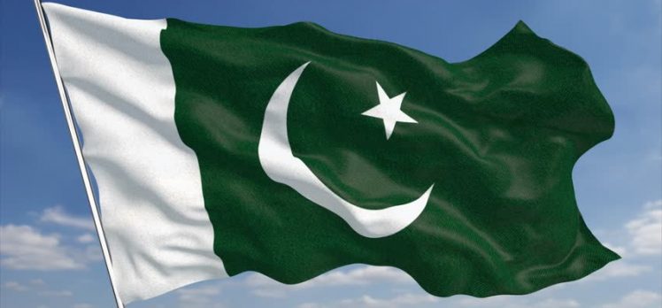 Pakistan’da sokağa dökülen halktan ABD’ye ‘ülkemizden defol’ çağrısı