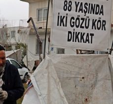 İki gözü görmeyen 88 yaşındaki Hasan dede çöp toplayarak ailesine bakıyor