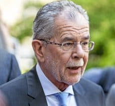 Avusturya Cumhurbaşkanı’ndan Avrupa’ya çağrı: Trump’ın emir eri olmayın