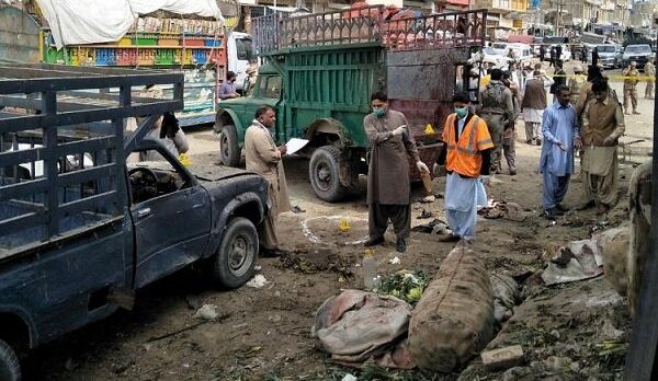 Pakistan’da pazar yerinde patlama: 16 ölü