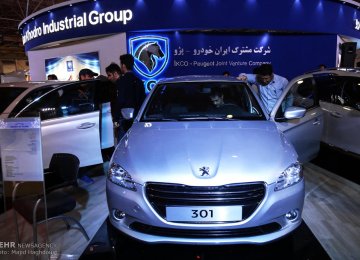 İran Peugeot 301’in seri imalatına başladı