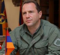 Ermenistan Savunma Bakanı David Tonoyan istifa etti
