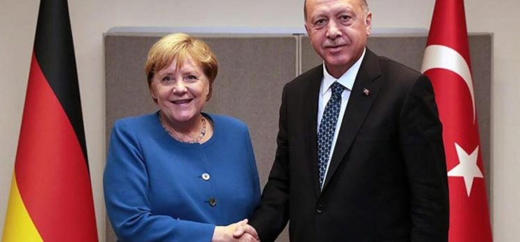 Erdoğan Merkel’e teşekkür etti: AB ile yeni bir sayfa açmak istiyoruz